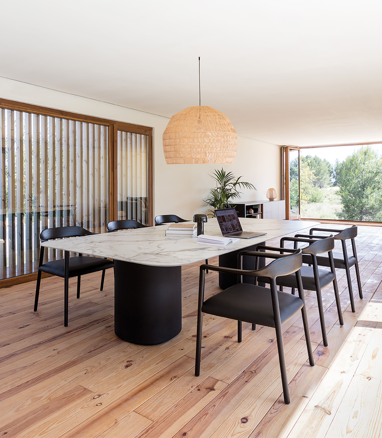 Sillas de colectividades. Liceo. Andreu World