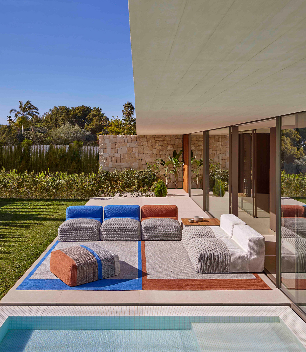 Alfombras. Mangas Outdoor. GAN