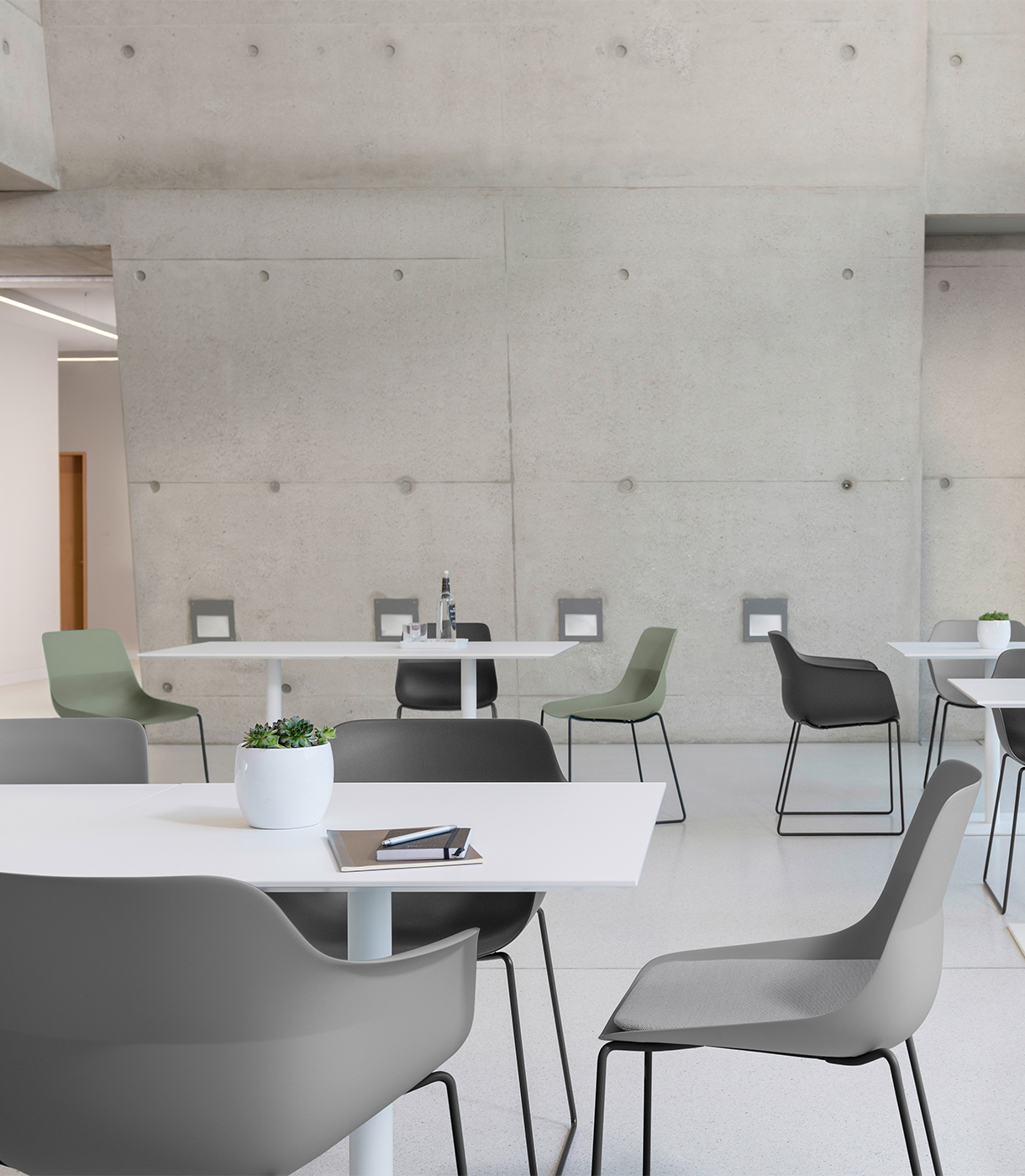 Cadires de col·lectivitats. Crona. Brunner