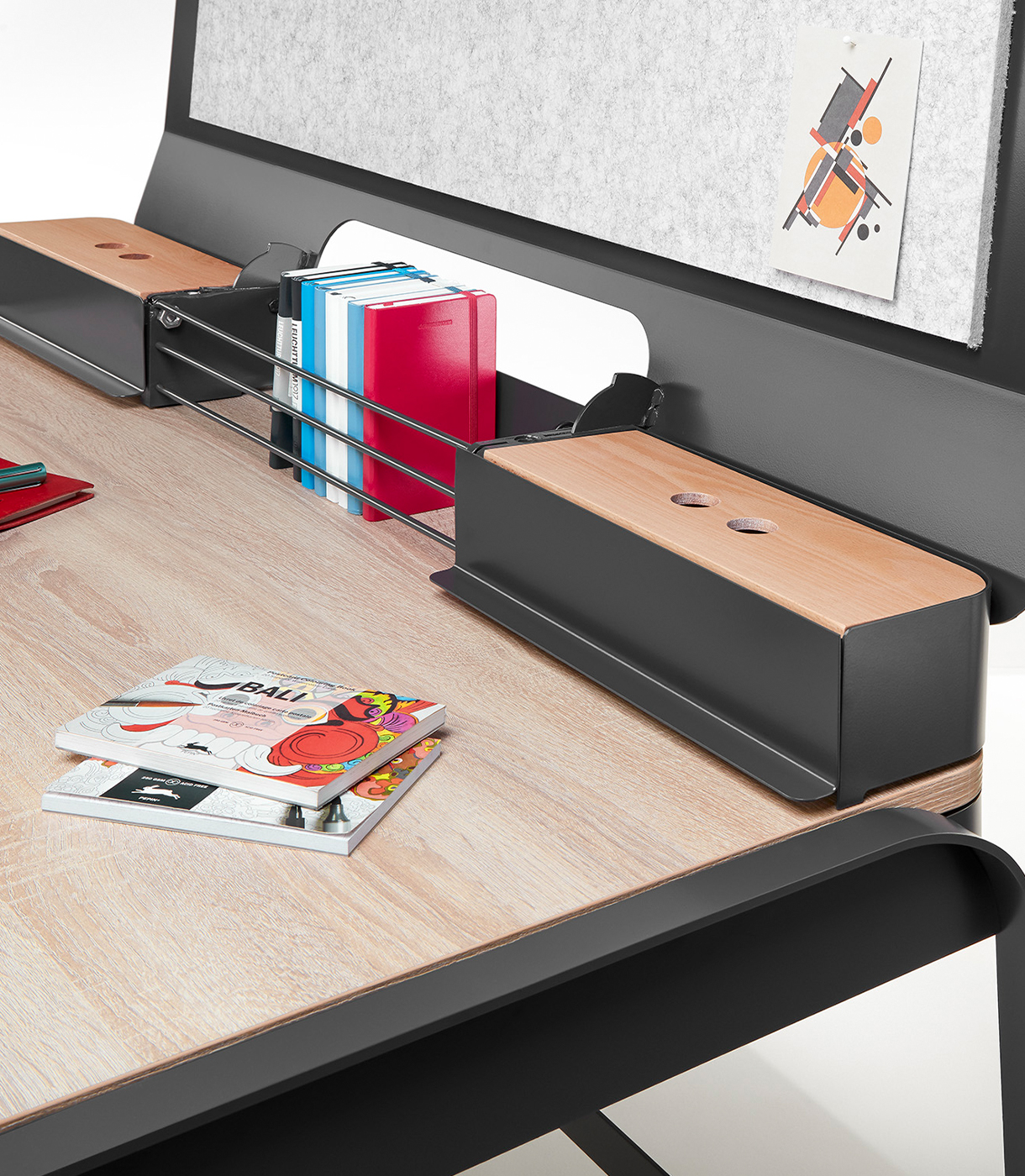 Muebles auxiliares. Iru. Made Design