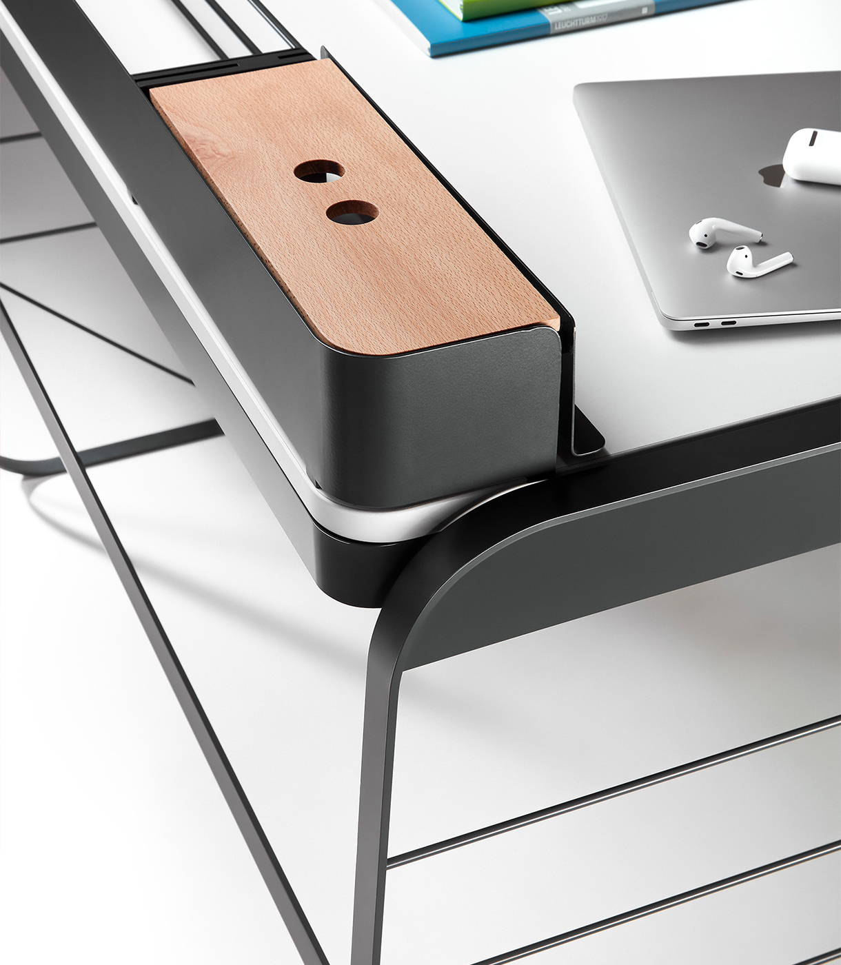 Muebles auxiliares. Iru. Made Design